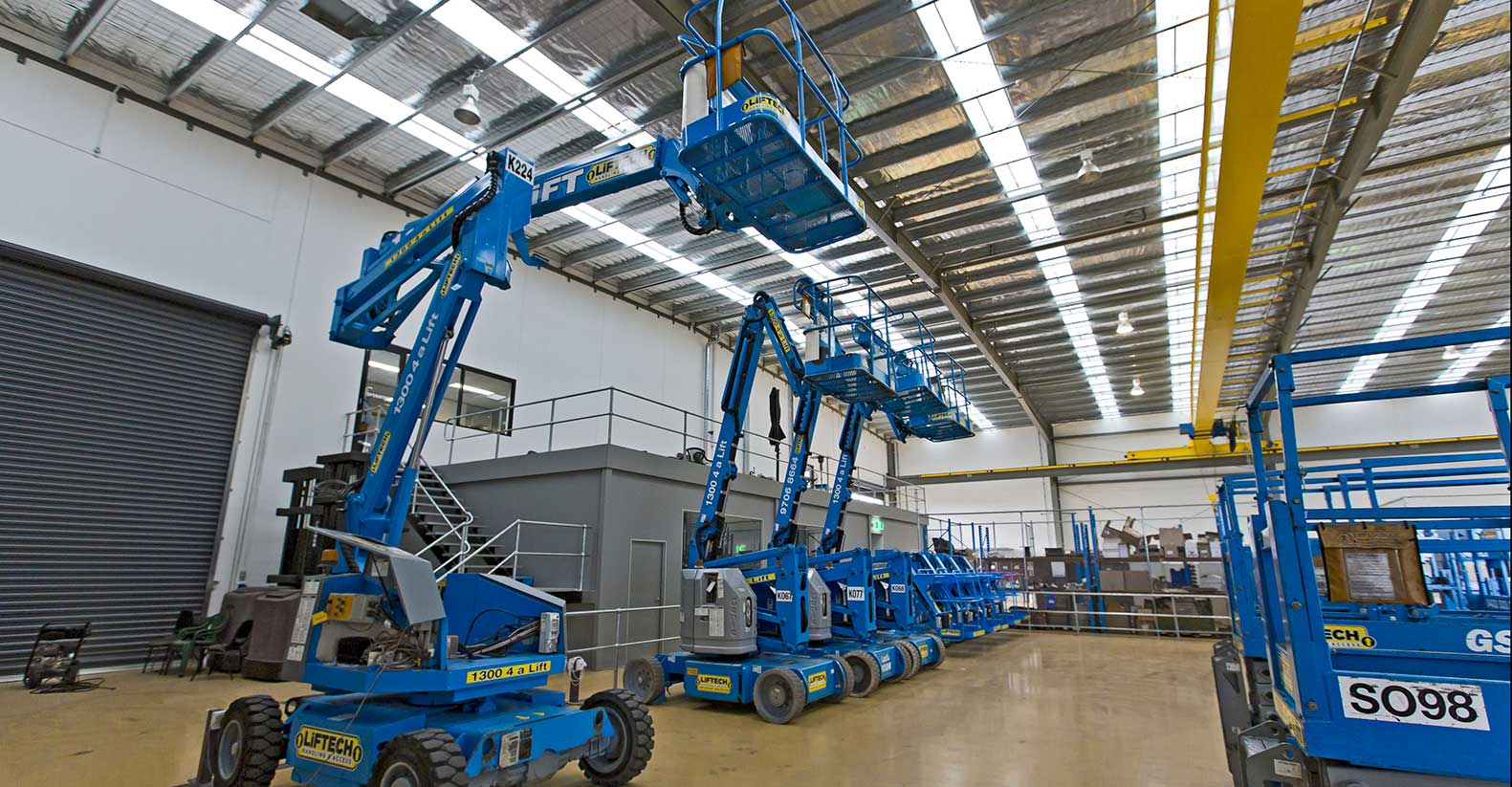 Straight Boom Lift Hire