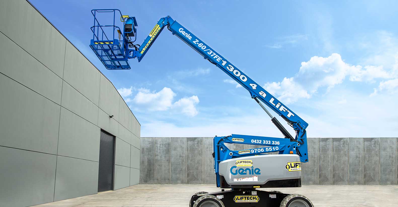 Straight Boom Lift Rental