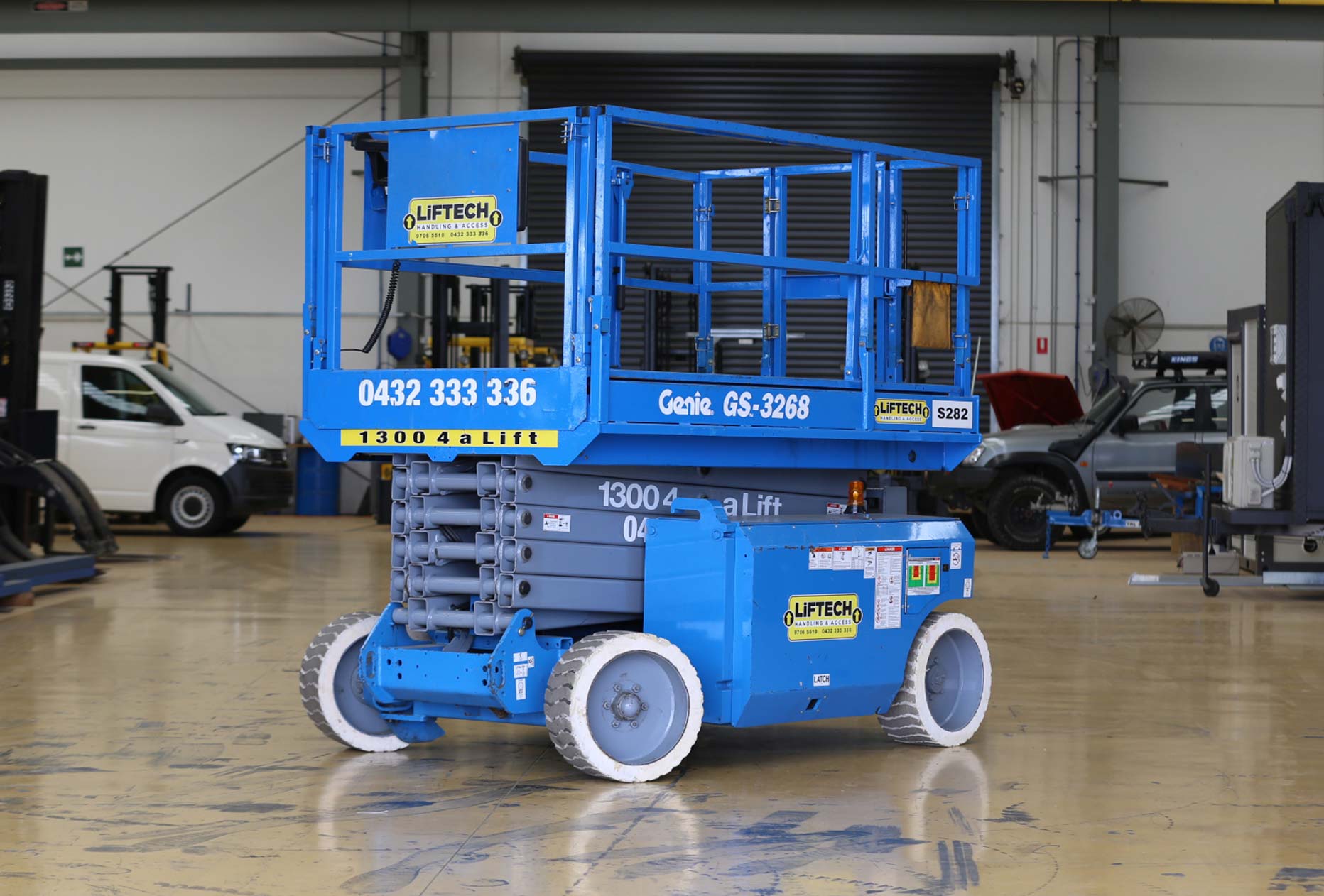 10m Wide Deck Scissor Lift for Rental in Melbourne