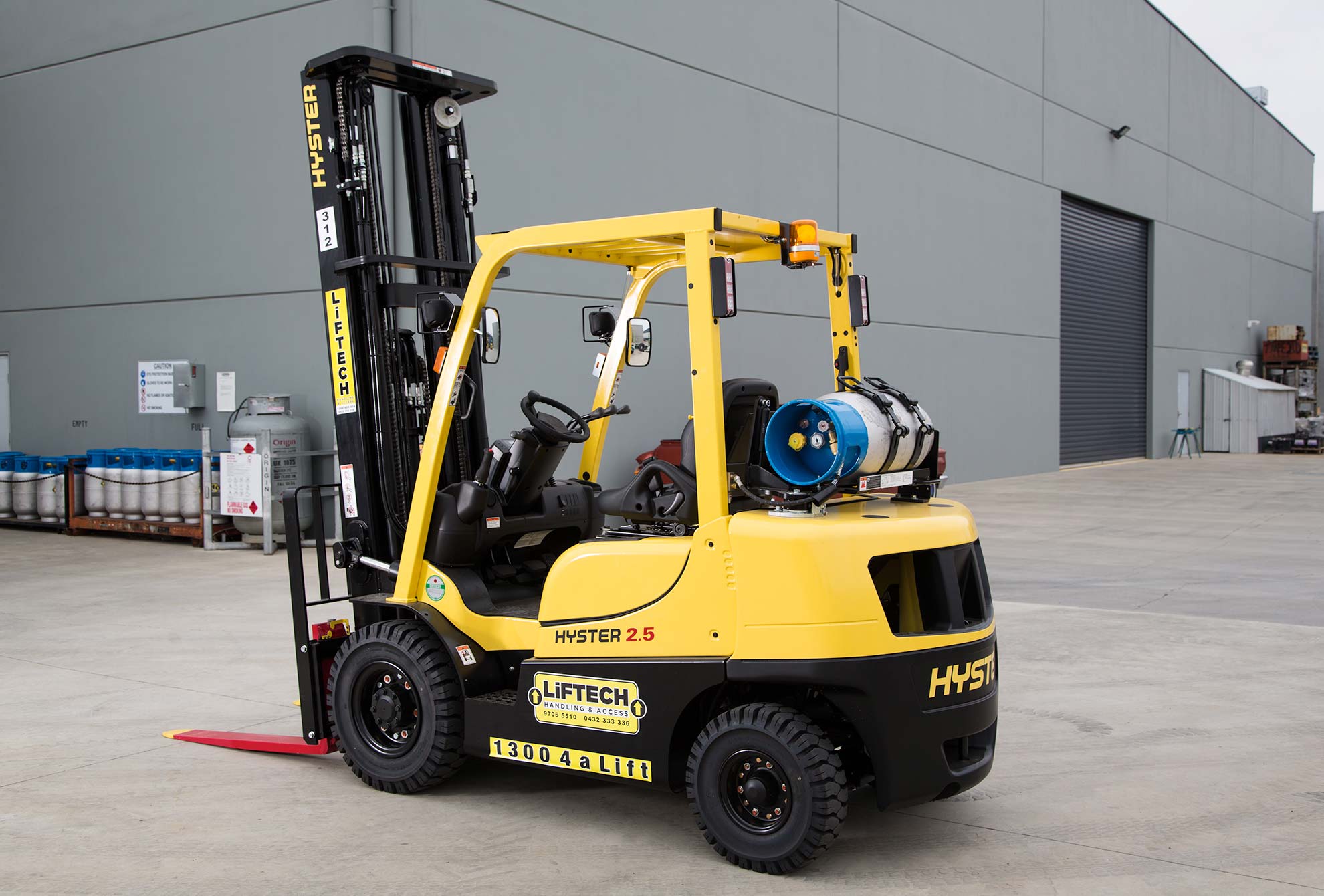 2.5 Tonne Tall Mast Forklift Melbourne