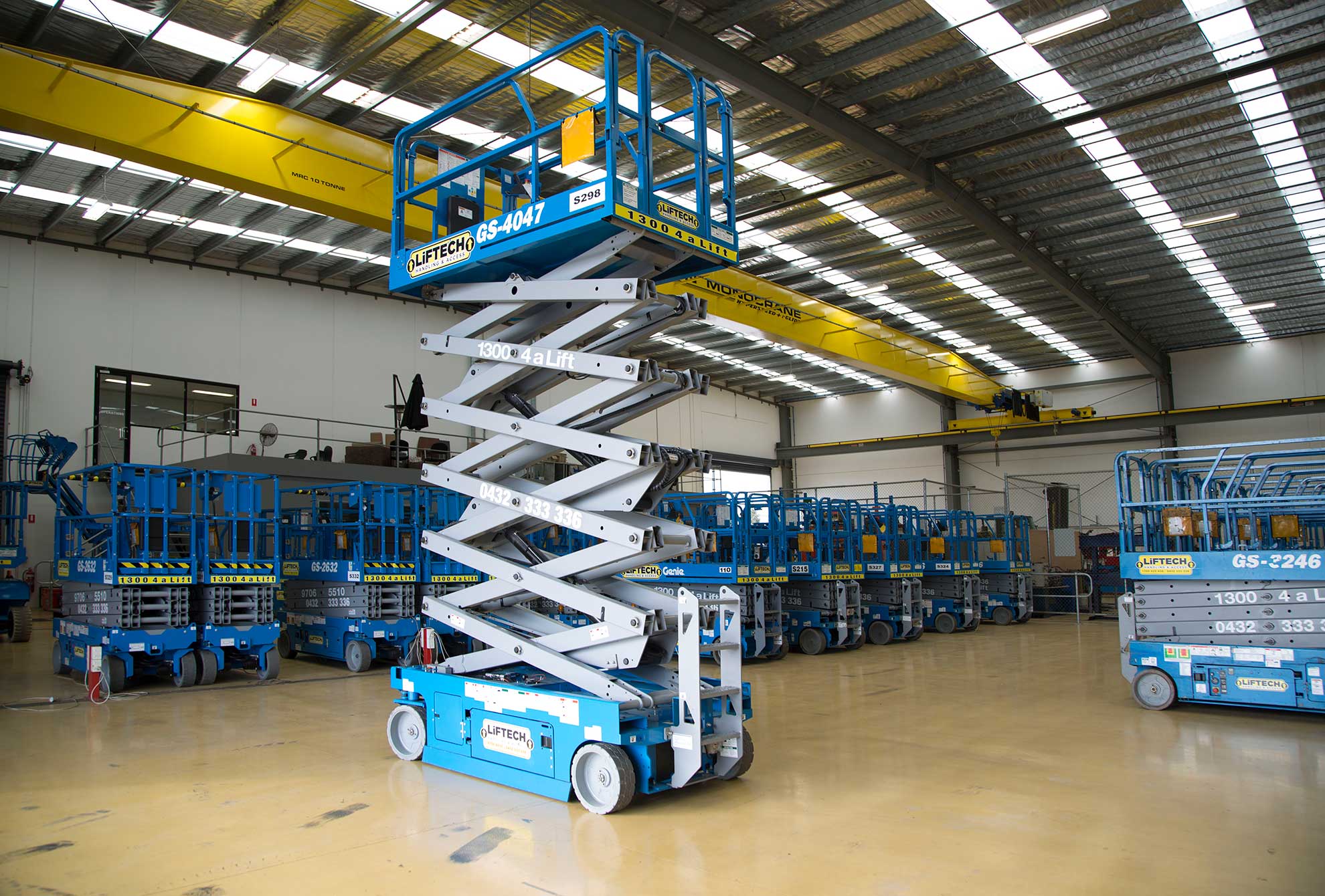 12m Standard Scissor Lift for Rental in Melbourne