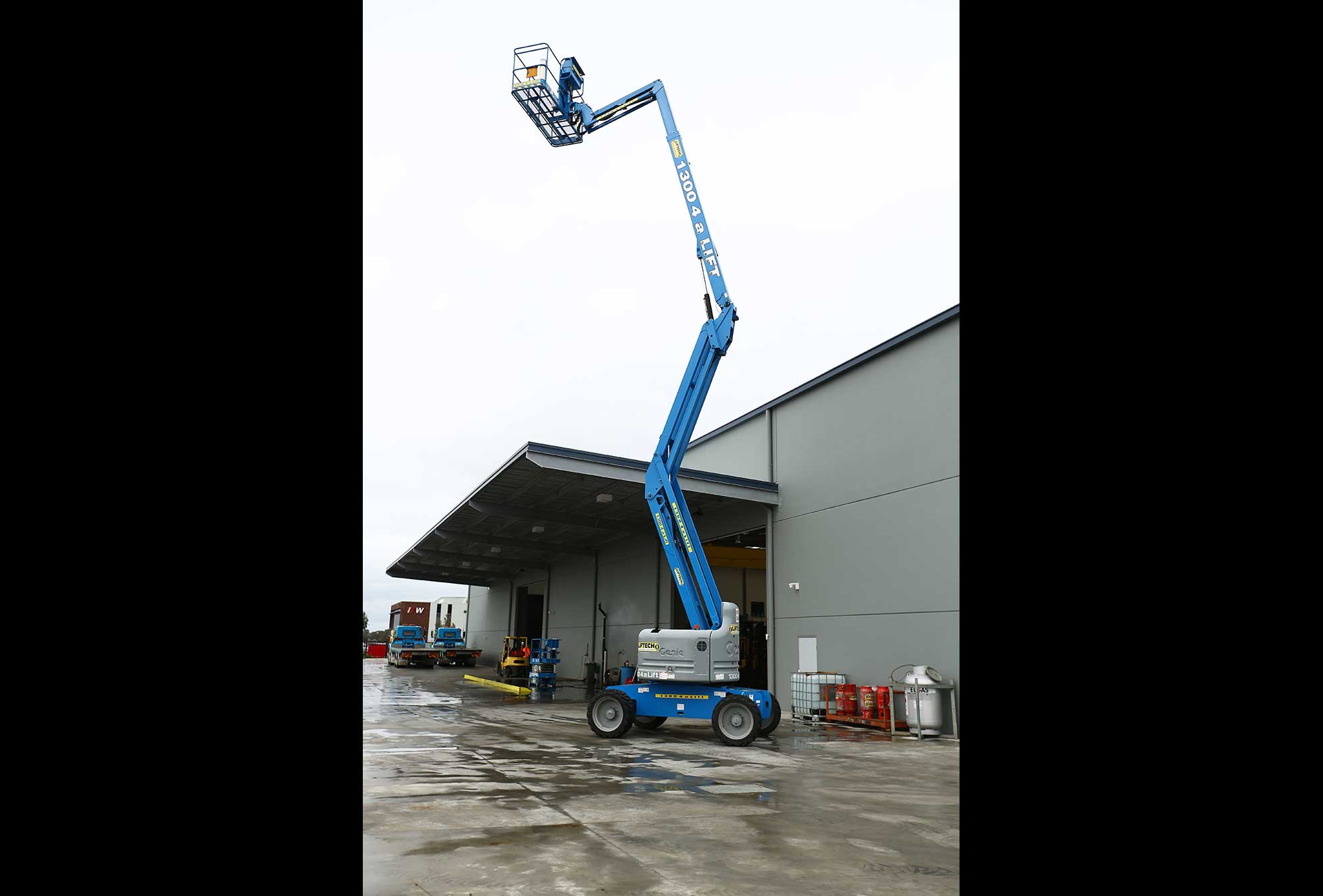 18 Metre Rough Terrain Forklift Hire