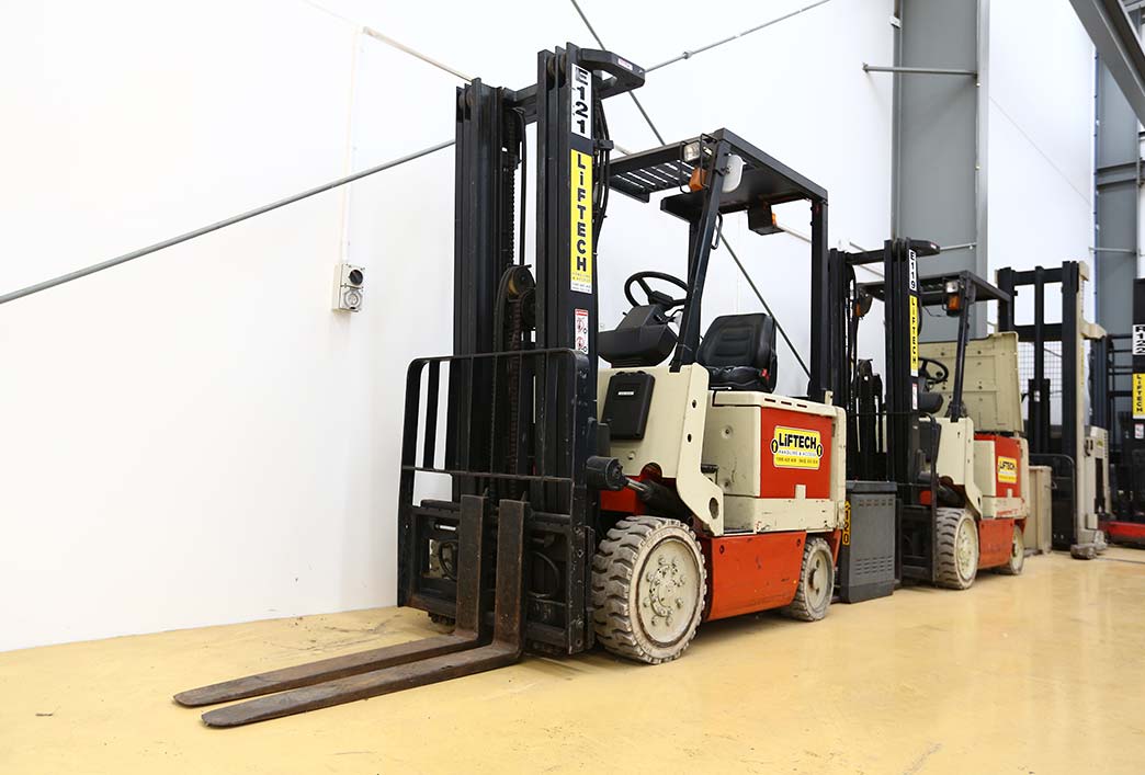 2.5 Counter Balance Electric Forklift Hire in Melbourne