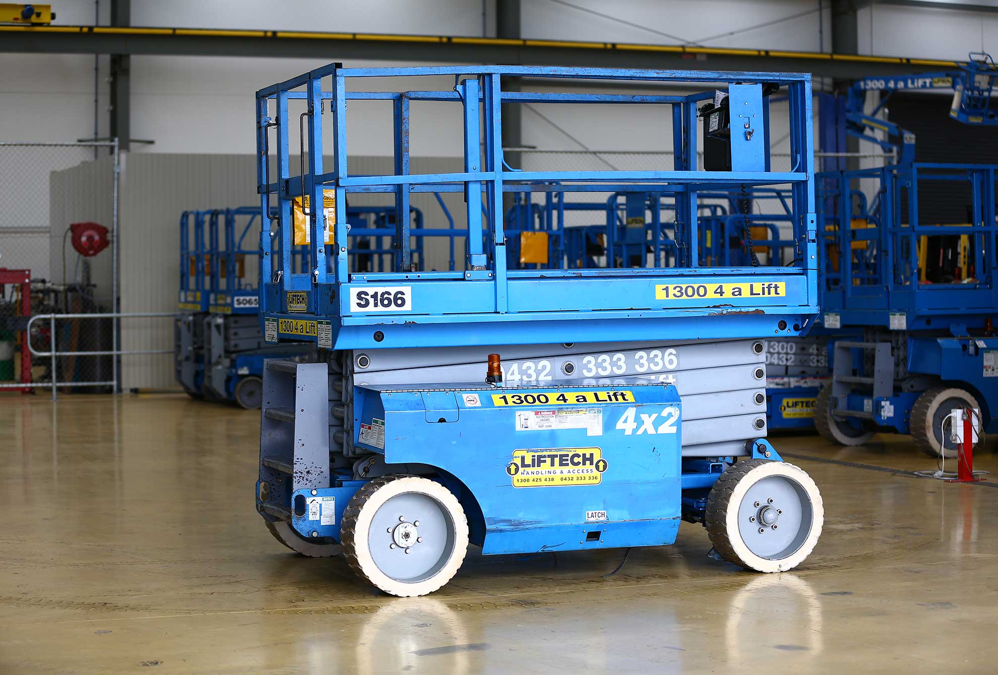 8 metre Wide Deck Scissor Lift