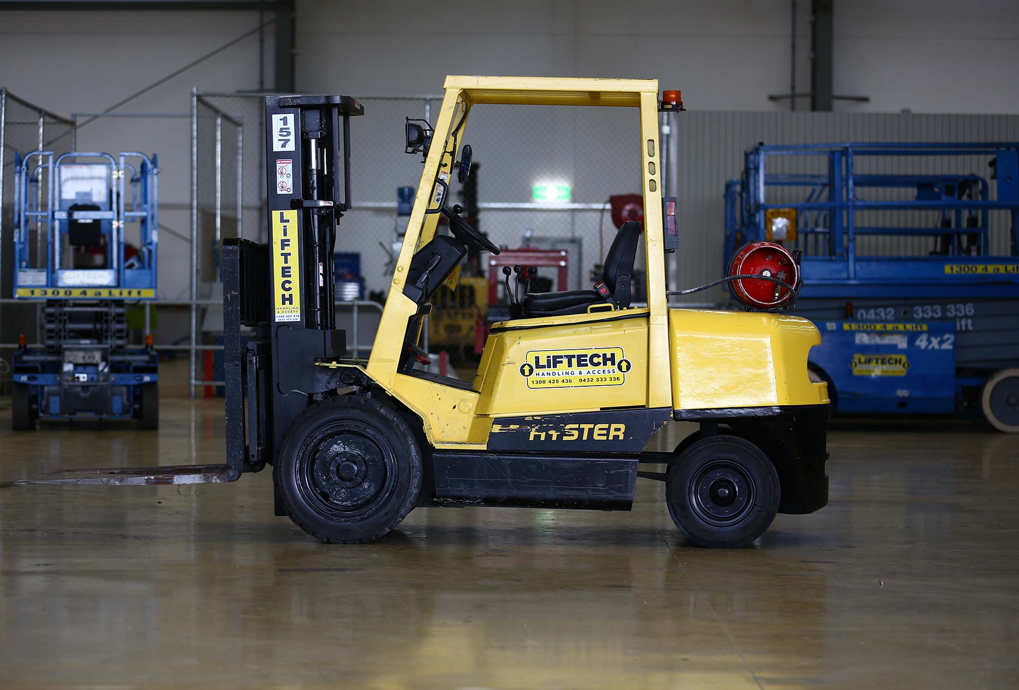 Hire 3 Tonne Container Masta Forklift