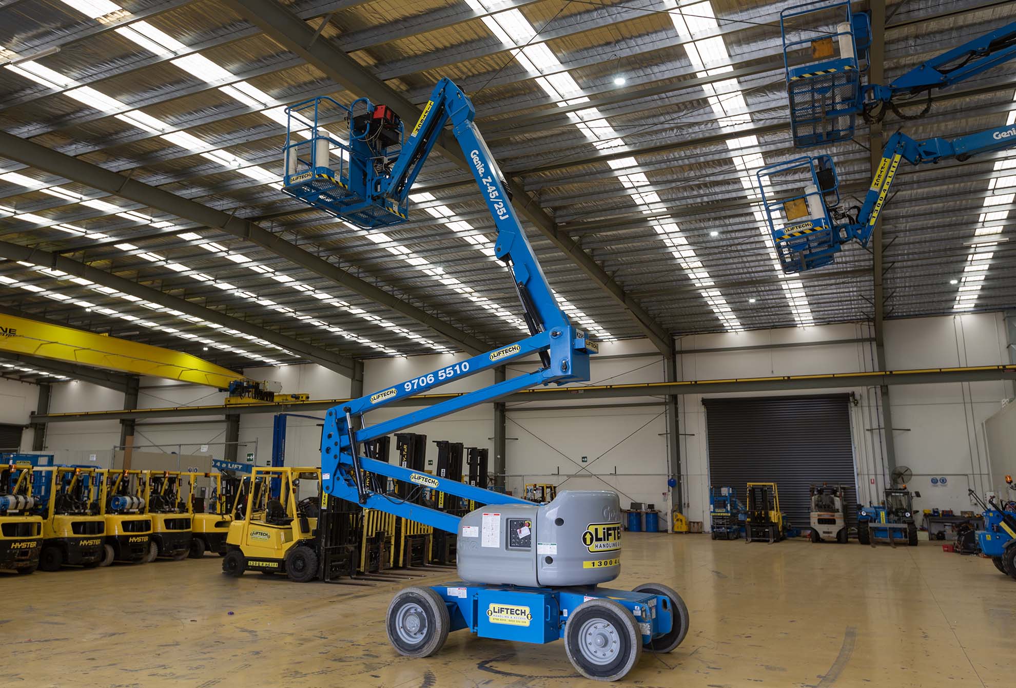compact knuckle boom lift rental