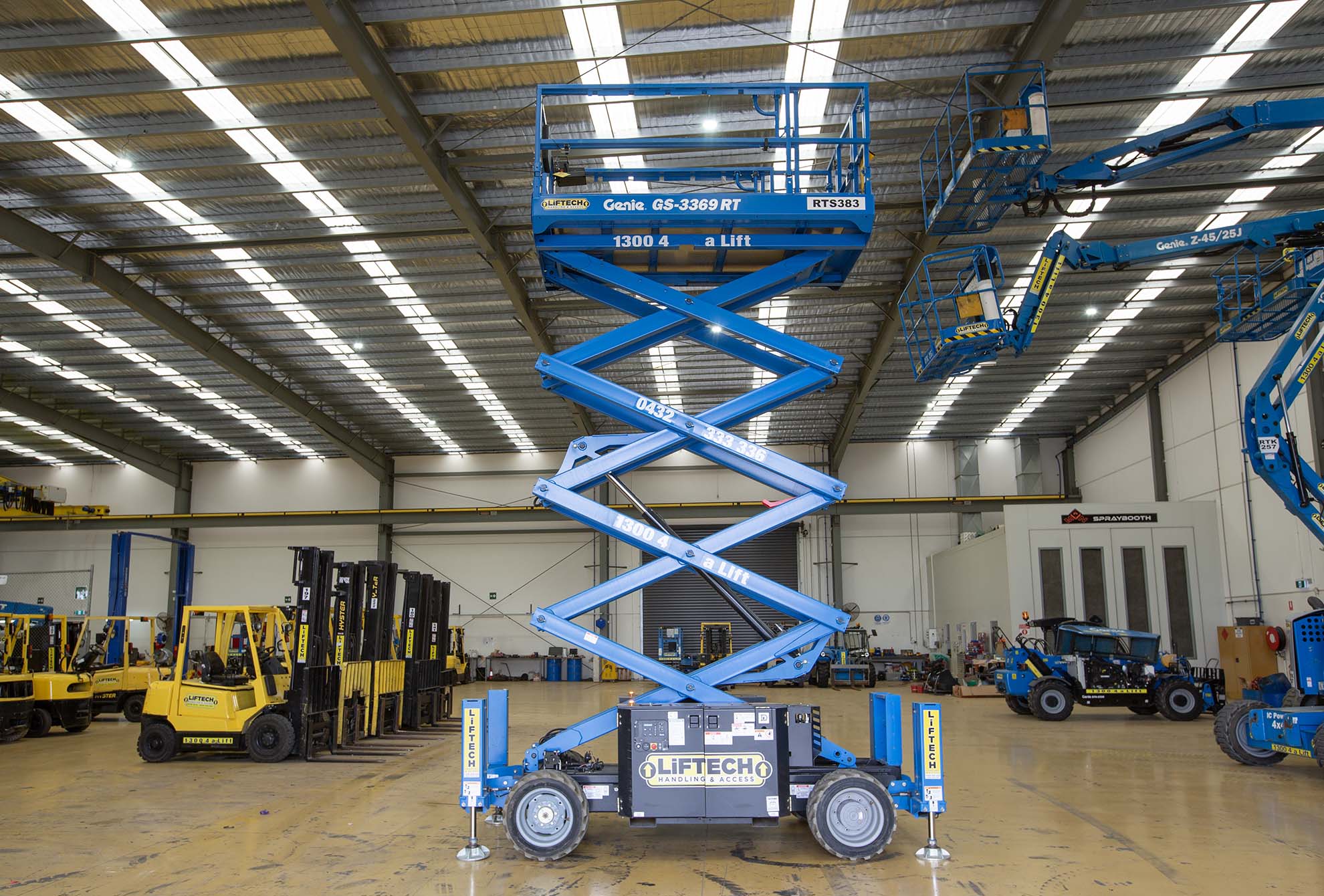 10m Electric Rough Terrain Scissor Lift for Rent