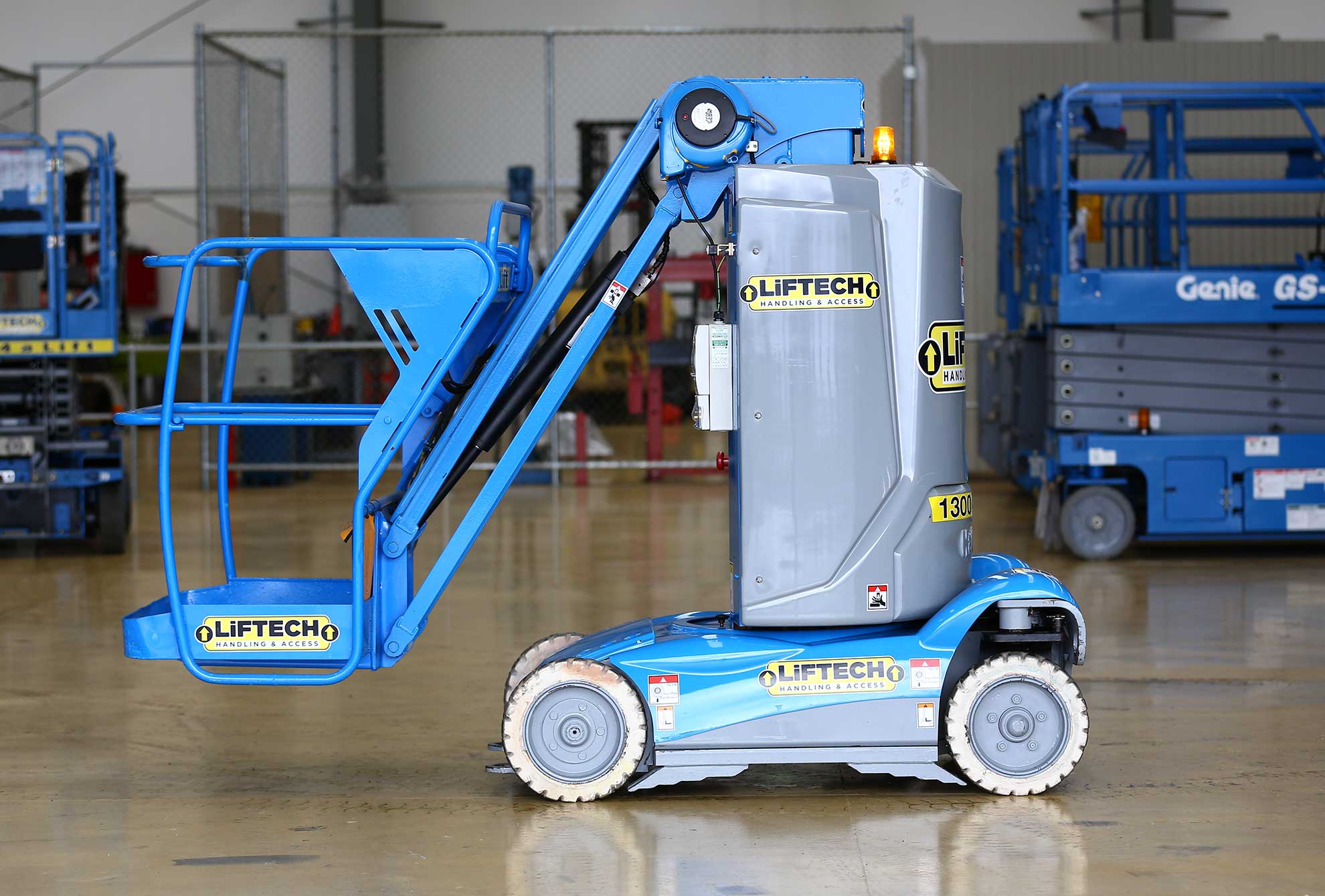 8 Metre Vertical Knuckle Boom Lift Liftech
