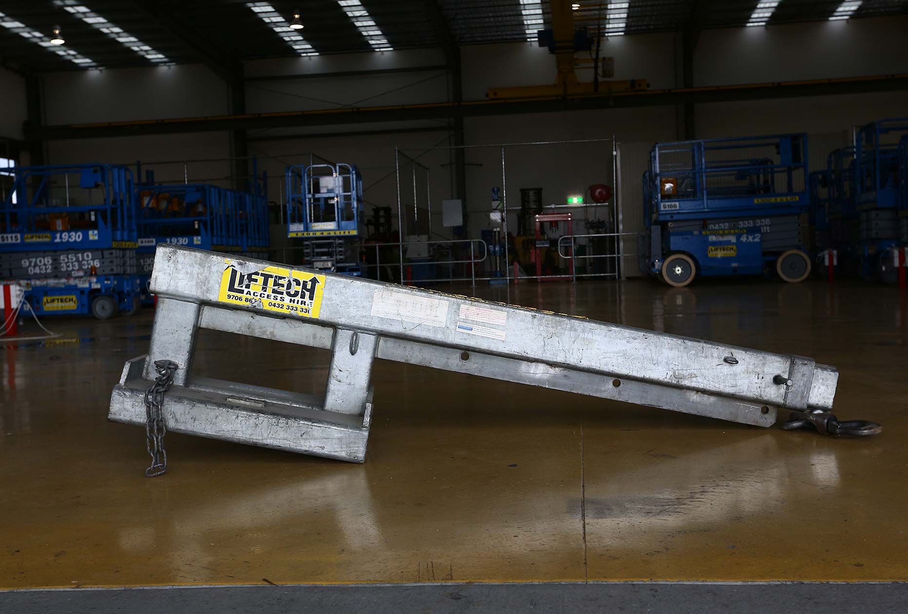 2.5 Tonne articulated jib