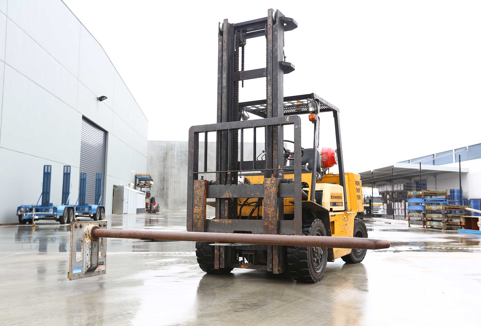 2 5 Tonne Forklift Carpet Pole Liftech