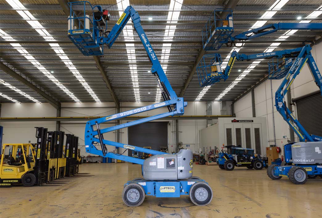 14 Metre Electric Knuckle Boom