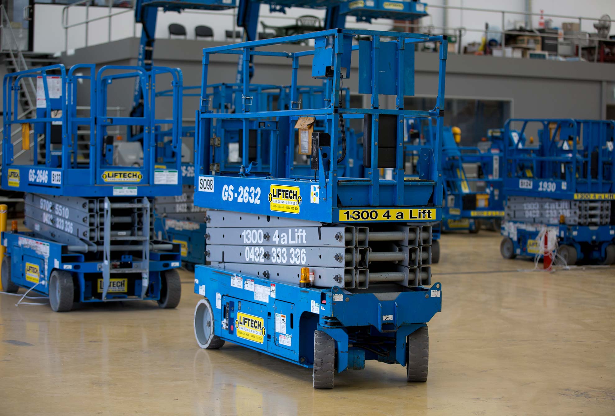 8m Narrow Scissor Lift for Hire in Melbourne